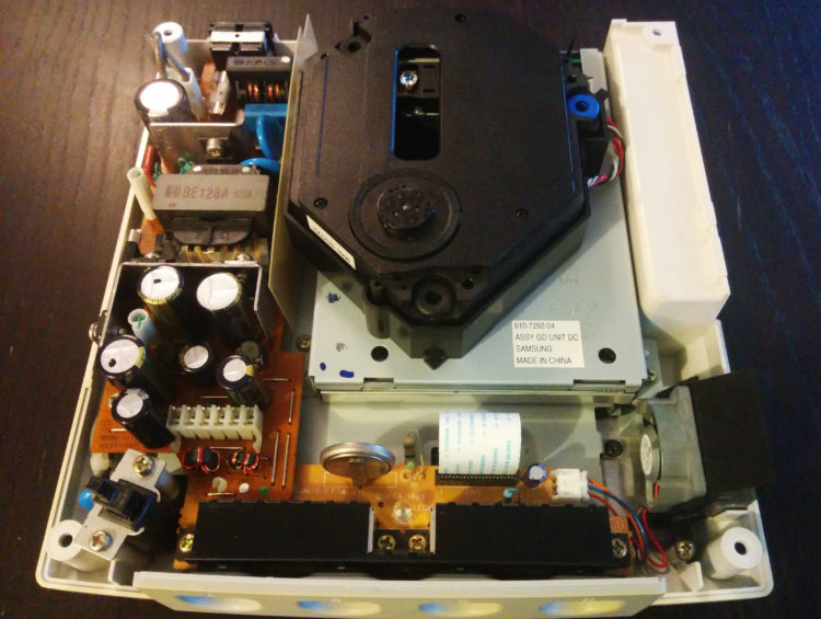 SEGA Dreamcast interior