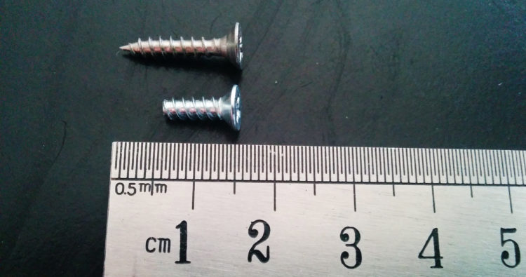 Seimitsu 3x15 screws
